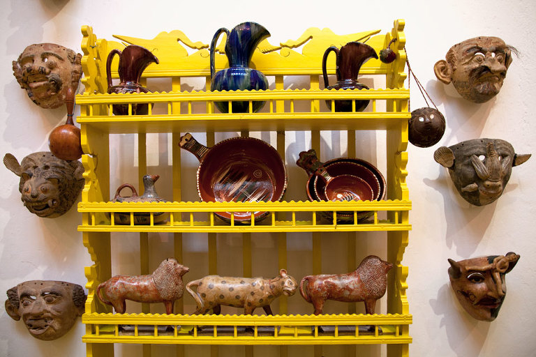 Kitchen display of Mexican pottery