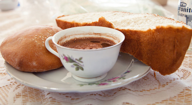 Pan de Muertos & Chocolate