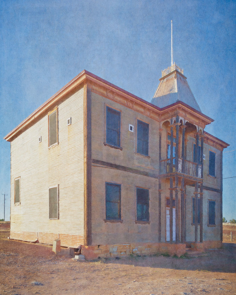 Masonic Lodge Building Cue