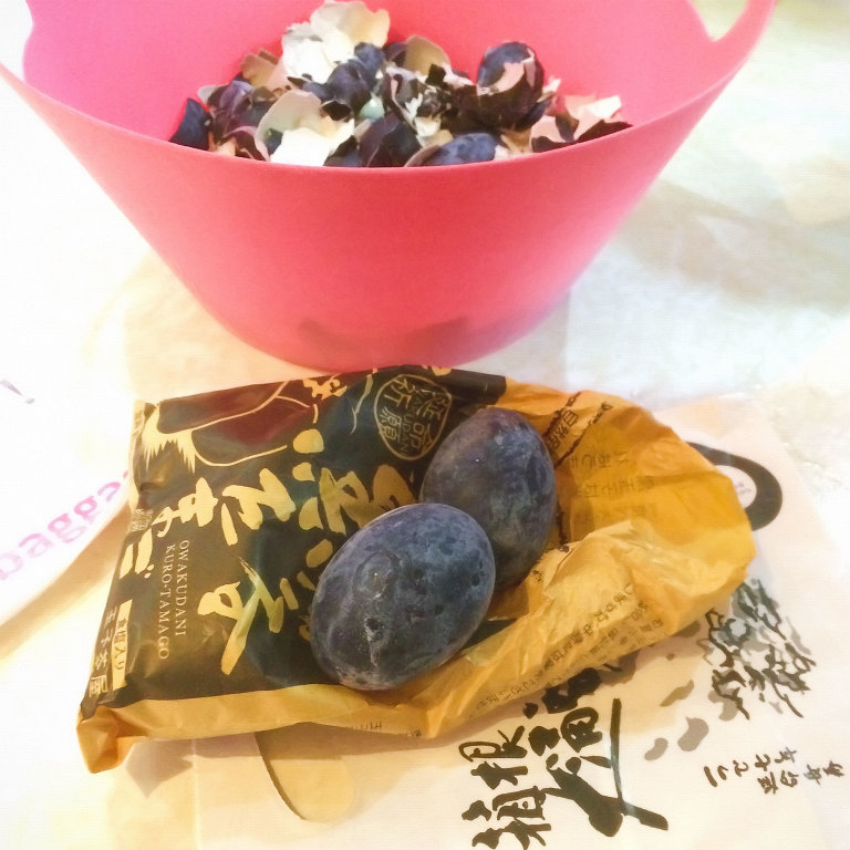 Black eggs in Ōwakudani